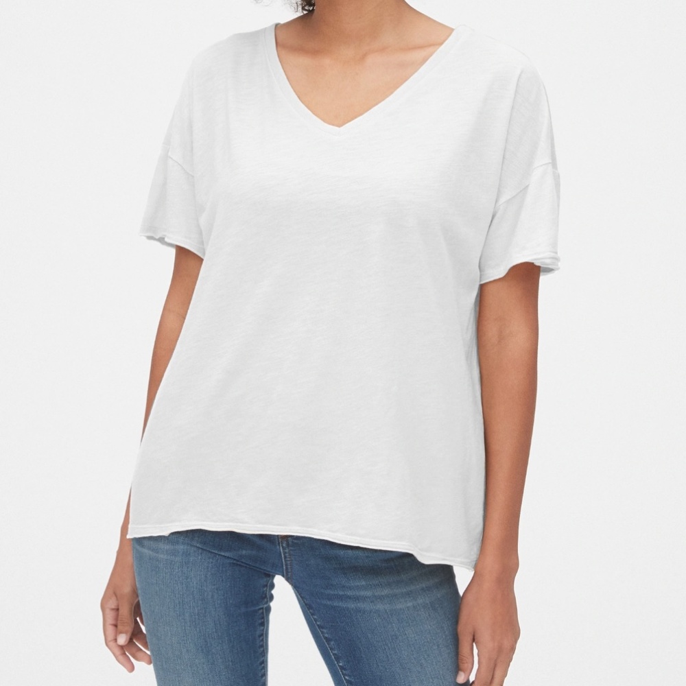 Gap Vintage Wash Slub V-Neck T-Shirt in Grey, M